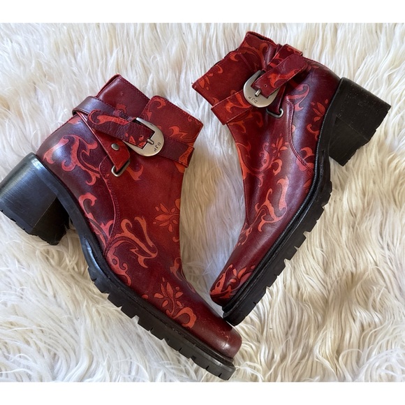 Donald J Pliner Red Leather Floral Ankle Boots Booties Cowgirl